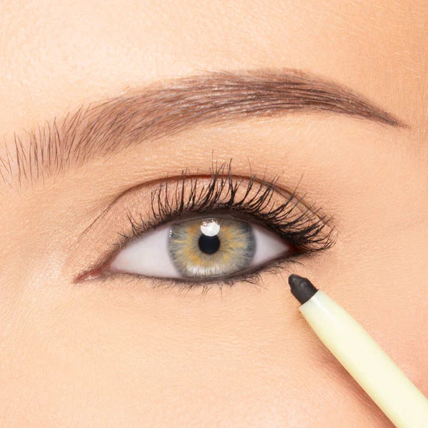 Pixi by Petra Eye Define Waterline -قلم كحل أسود فاحم من بيكسي