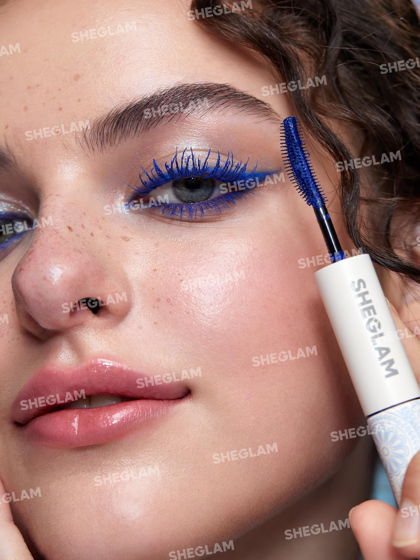 SHEGLAM All-In-One Volume & Length Mascara-Waterproof-Blue - مسكارة رموش زرقاء