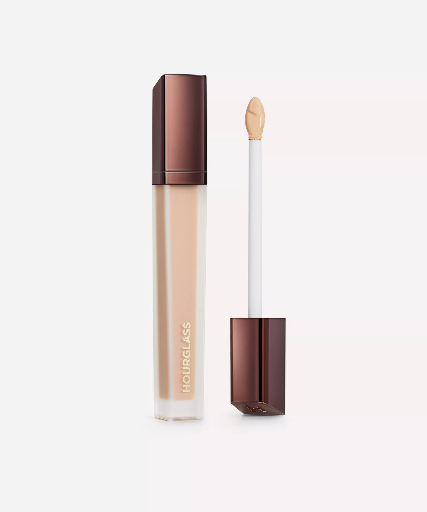 Hourglass vanish airbrush concealer - خافي العيوب فانيش إير براش من أورجلاس