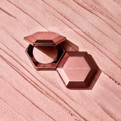 Fenty beauty diamond bomb  highlighter rose rave- لوحة أضاءة بودرة مضغوطة