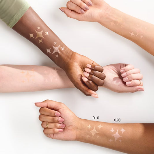 Essence baby got glow highlighter stick - عصا أضاءة كريمية من أيسنس