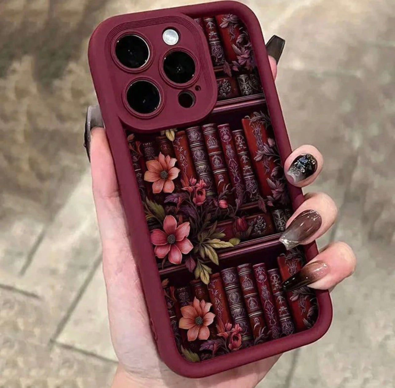 غطاء موبايل فينتج  بأطار أحمر أنيق