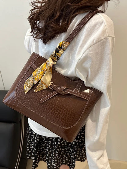 Luxury and Practical Leather Women's Shoulder Bag