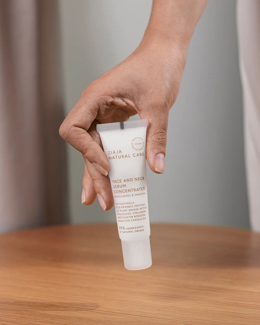 Ziaja Natural Care Face and Neck Serum Concentrated - سيروم للوجة والرقبة