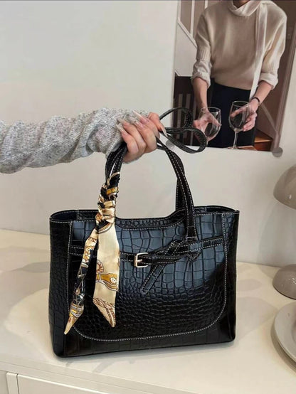 Luxury and Practical Leather Women's Shoulder Bag