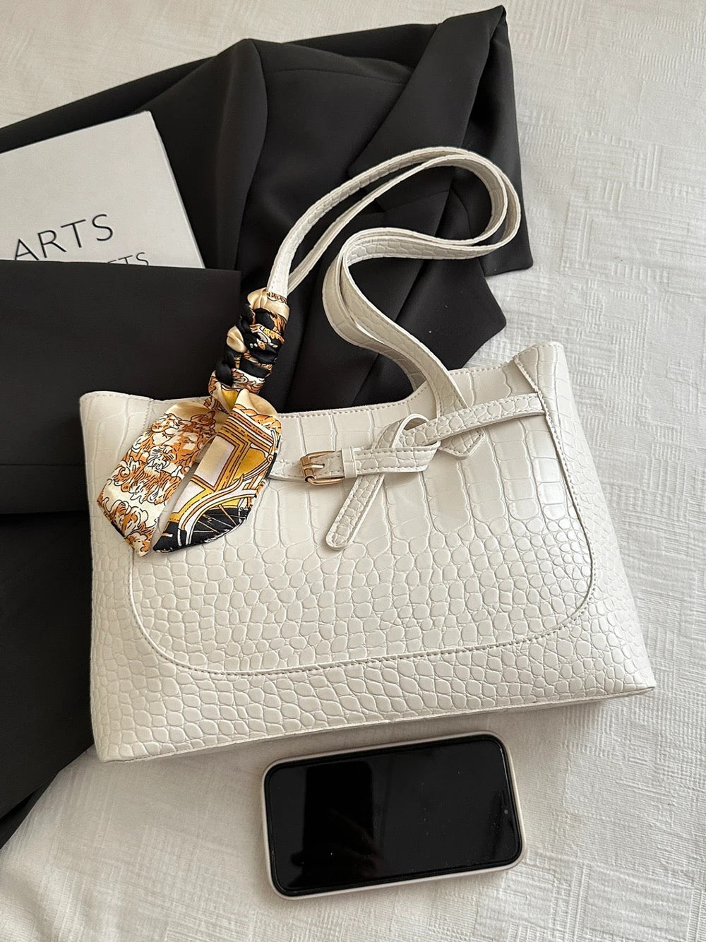 Luxury and Practical Leather Women's Shoulder Bag