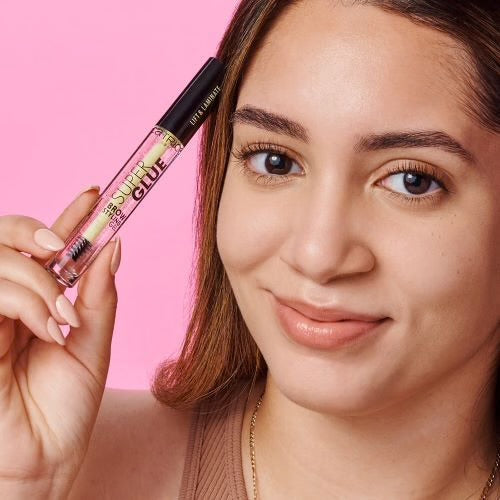 Catrice super glue brow styling gel - مسكارة تصفيف الحواجب شفافة من كاتريس