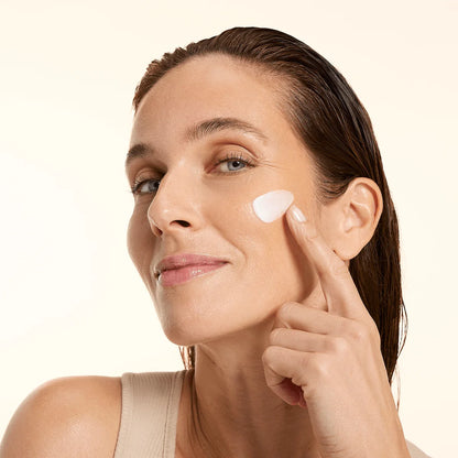 EMBRYOLISSE ANTI-TACHES CREME NUIT PEELING ÉCLAT 40ml - كريم امبريوليس الليلي لتقشير وتوحيد اللون