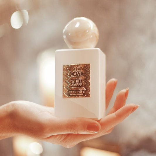 Cave - White Amber (Parfum) 100ml [للجنسين] - عطر كاف بنكهة العنبر الأبيض والمسك والأخشاب