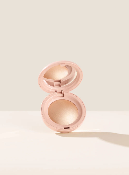 Rare beauty Positive light enlumineur toucher soyeux - باودر اضاءة لامع من رير بيوتي
